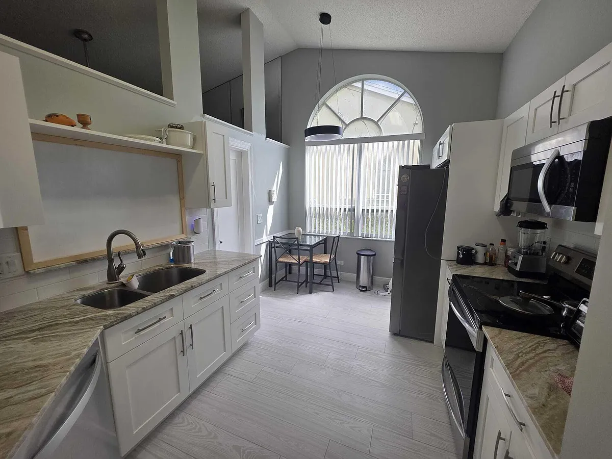 Building Photo - 6201 Pond Tree Ct