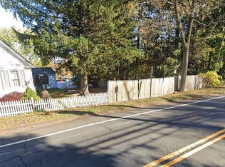 29 Clapboard Ridge Rd, Danbury, CT 06811