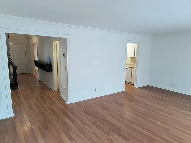 415 Raintree Pl — Photo 10