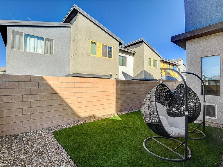 3354 Via Strada St — Photo 43
