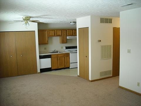 2nd image of 1125 NW Washington Blvd #20