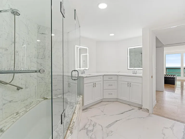 2100 S Ocean Ln #1002 — Photo 21