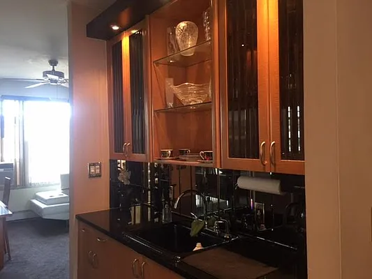 Sold by Giaps Realty Group LLC | media 11