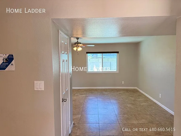6102 W Mauna Loa Ln — Photo 2