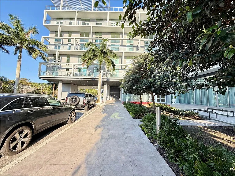 2000 Metropica Way #2208 — Photo 3