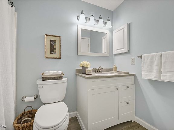 5th image of 2021 King James Pkwy APT 212
