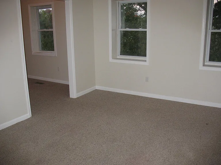 411 Rosecroft Ter — Photo 14