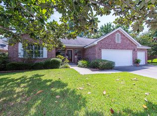 176 April Wind Dr E, Montgomery, TX 77356