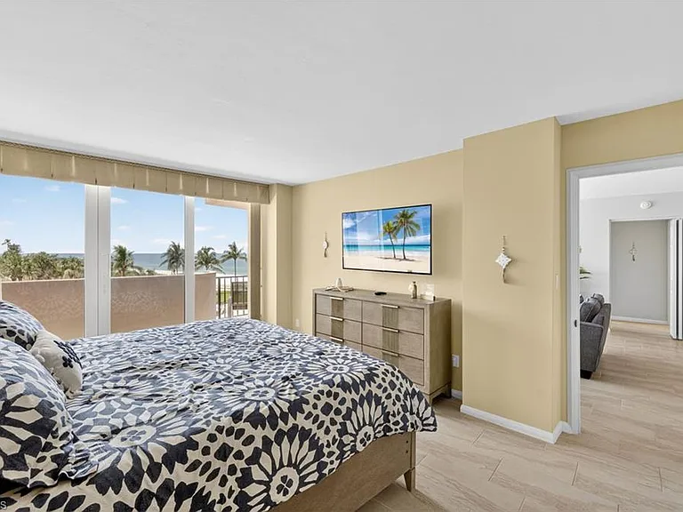 4001 Gulf Shore Blvd N #303 — Photo 14