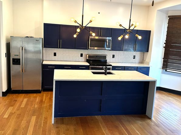 1432 Race St Unit 303