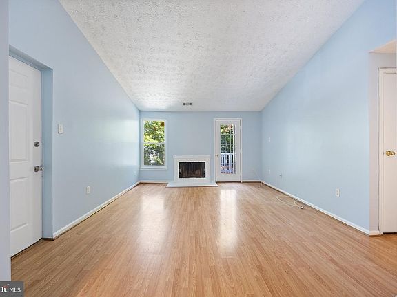 4th image of 11421 Little Patuxent Pkwy Unit 306