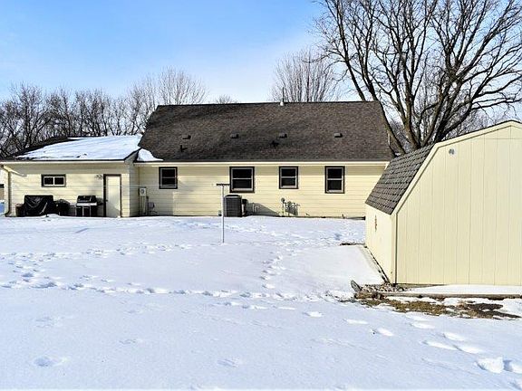3rd image of 1604 Lucia Ave