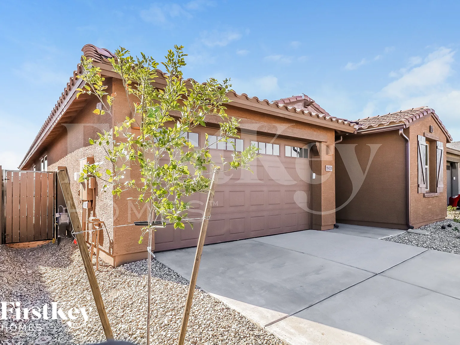 5 bed, 3.0 bath, 1953 sqft, $2,595 — Photo 2