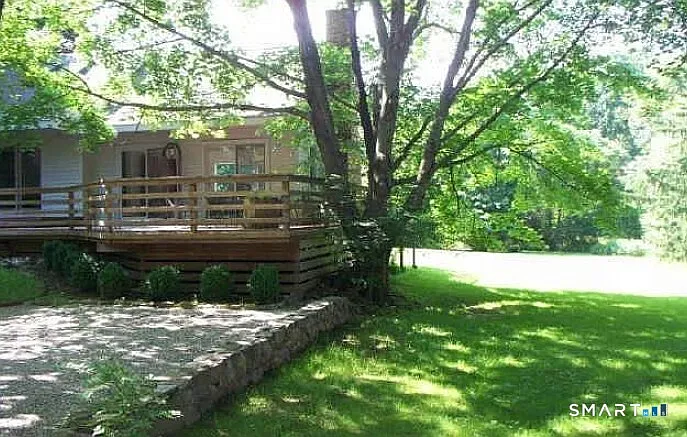 335 Greens Farms Rd — Photo 13