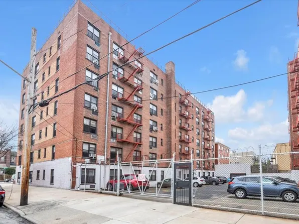 877 Bay Ridge Avenue image 19 of 20