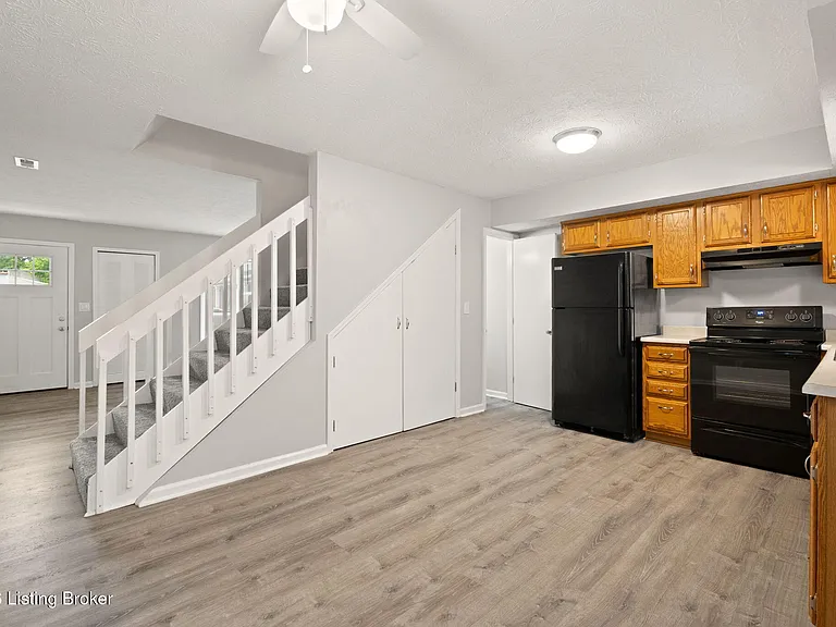 3509 Tabor Ct #6 — Photo 9