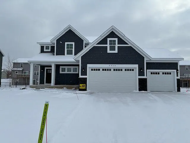 6458 Estate Dr SW photo 1