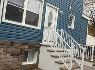 95 Hobart Ave #B, Bayonne, NJ 07002