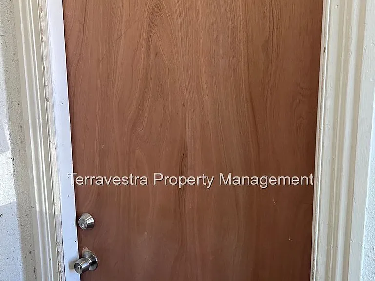 118 N 2nd Street — Photo 9