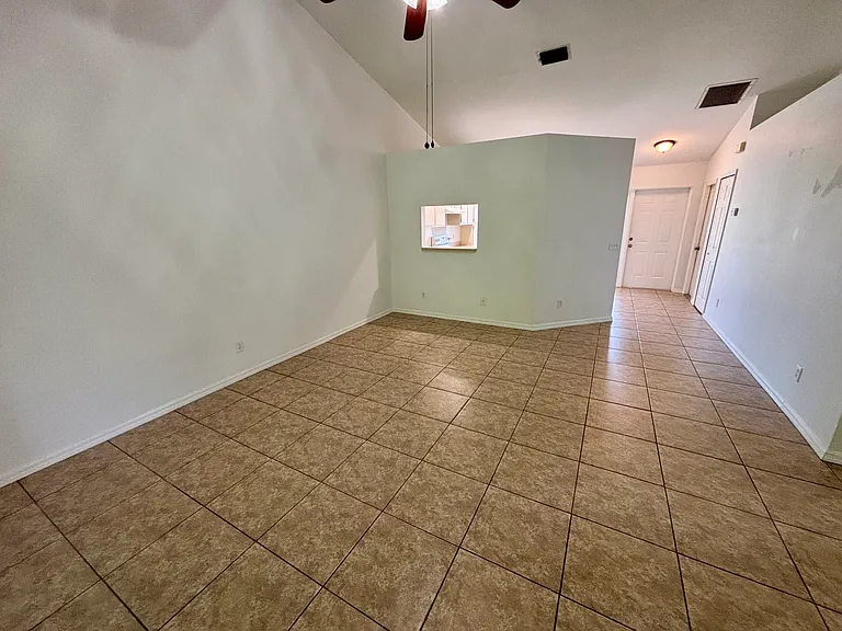 902 Cape Coral Pkwy W #906 — Photo 16