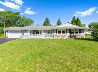5231 Middleton Ct N, Greendale, WI 53129