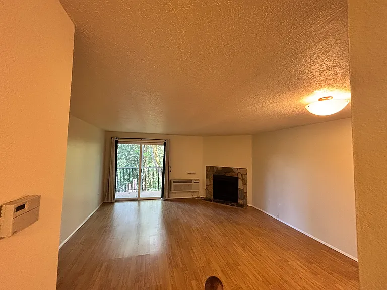 5573 SW Multnomah Blvd — Photo 17