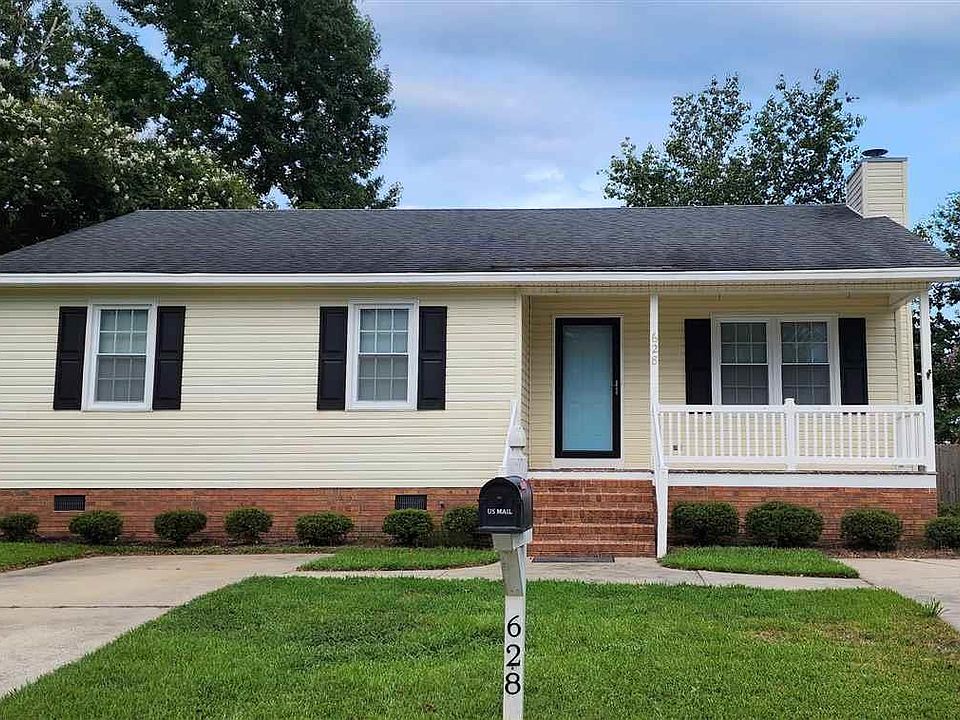 1st image of 628 Garden Hills Dr