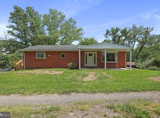 175 Blues Addition Rd, Springfield, WV 26763