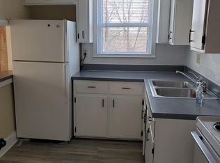 216 NE Douglas St #2, Lees Summit, MO 64063