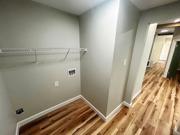 890 Maury St — Photo 22