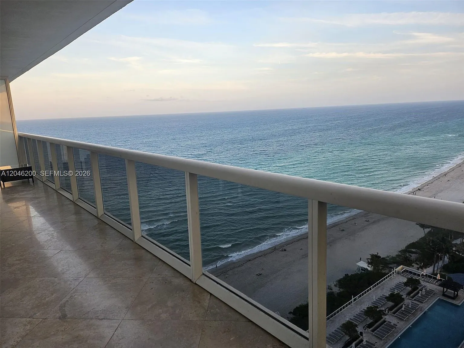 Beach Club Two Condo — Photo 1