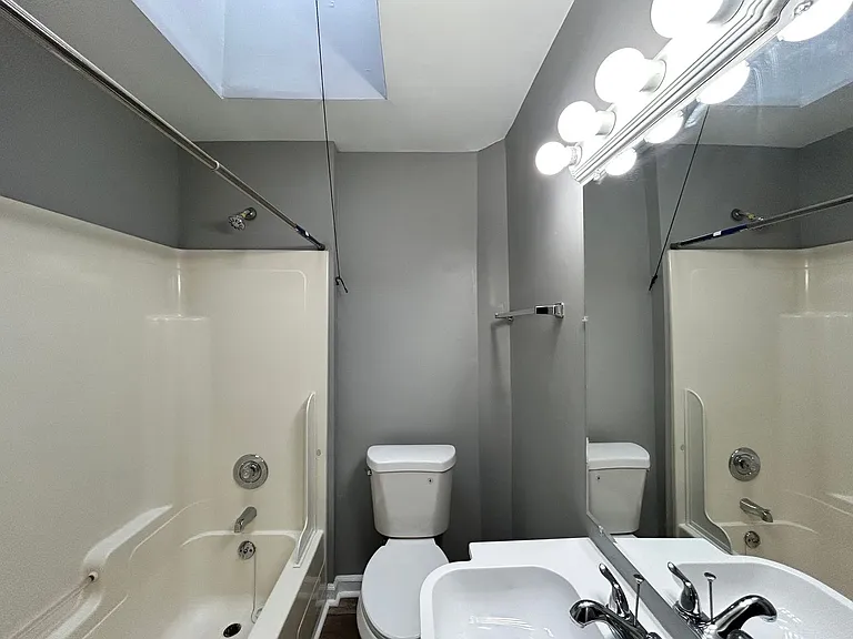 4702 Old York Rd — Photo 8
