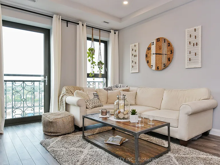 112 King St E #903 — Photo 34