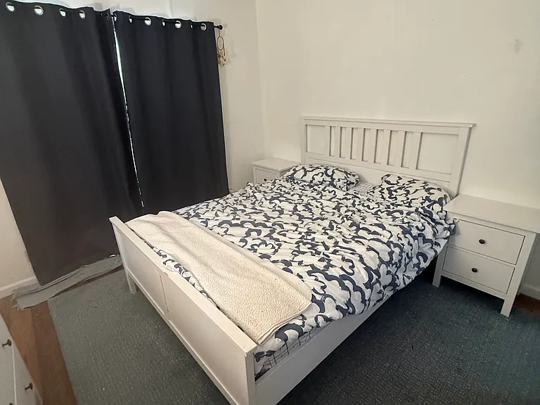 908 Gregory Pl — Photo 3