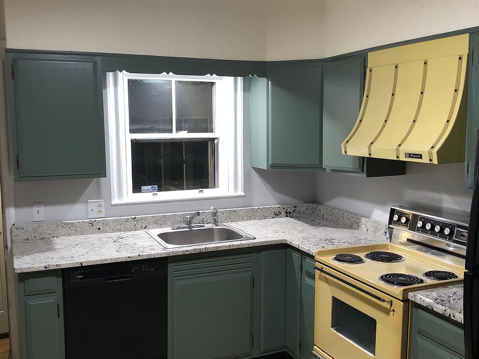 1st image of 27 Hillside Ave #1