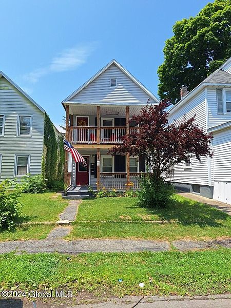 2nd image of 395 4th Avenue