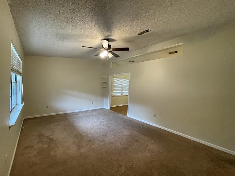 132 Bass Rd — Photo 2