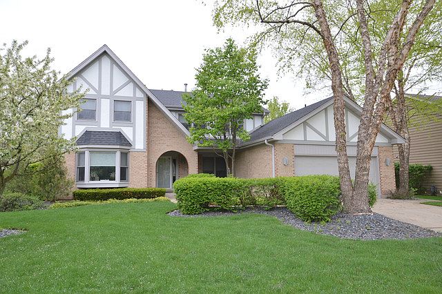 1st image of 52 Carlyle Ln