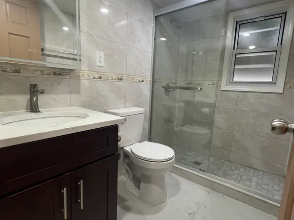 (undisclosed Address), Merrick, NY 11566