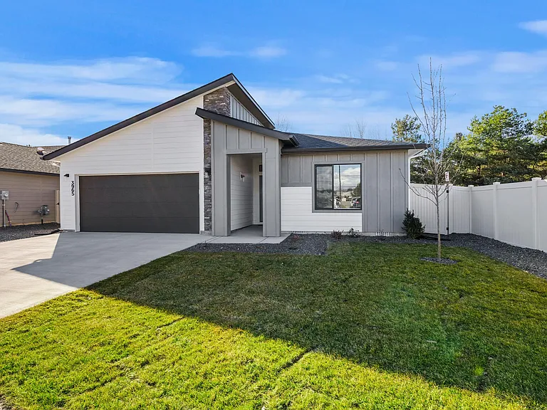 3965 N Amberwood Ave — Photo 30