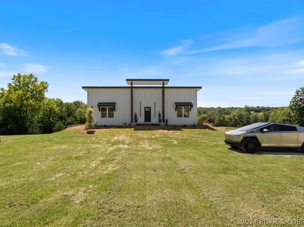 17766 Woodland View Dr, Versailles, MO 65084