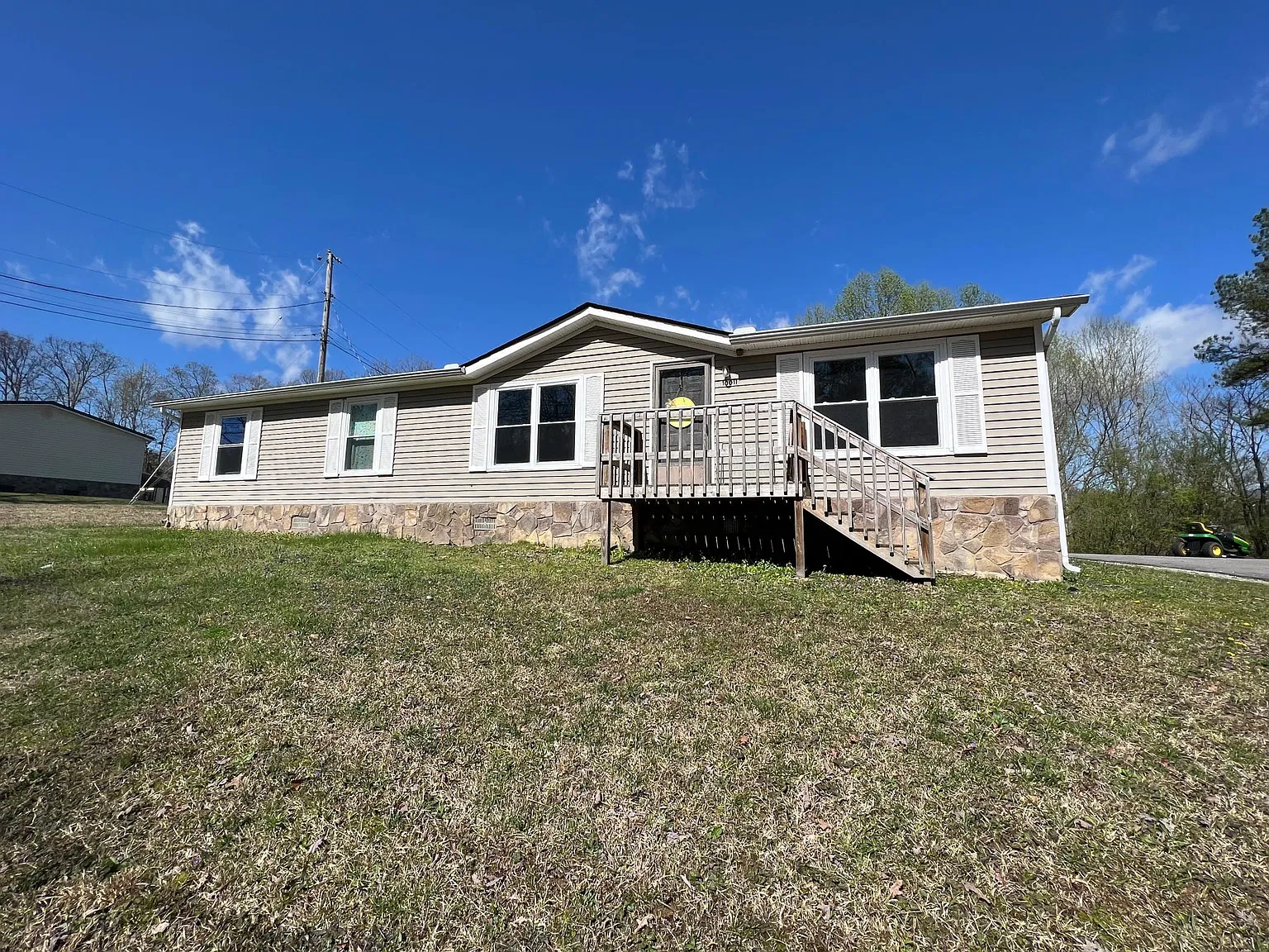 10011 Lovell Rd — Photo 1