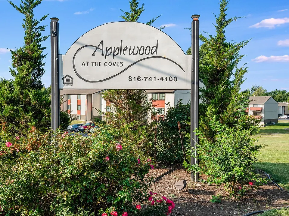 Applewood At The Cove Apartments