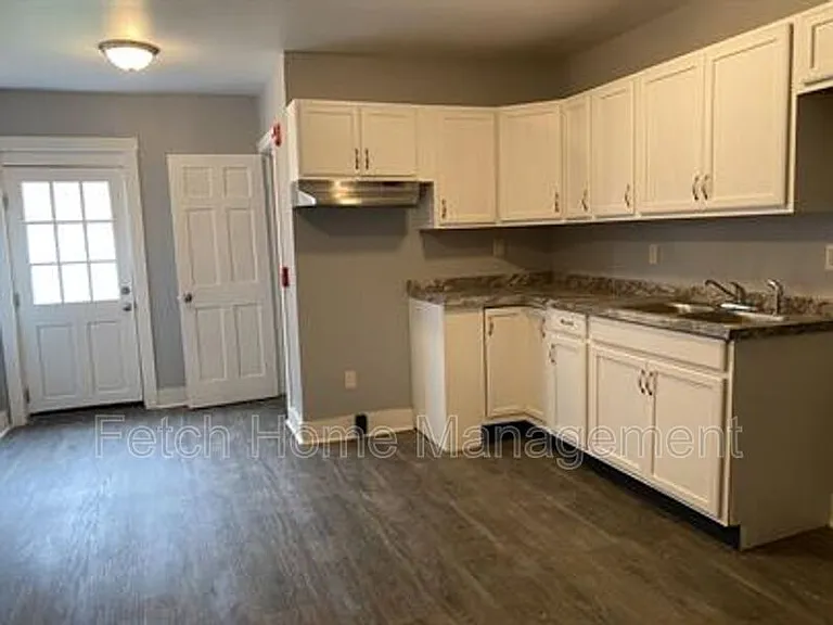 208 W Vine St #4 — Photo 10