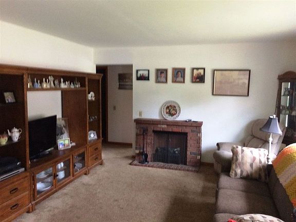 3rd image of 1356 Thorson Ct