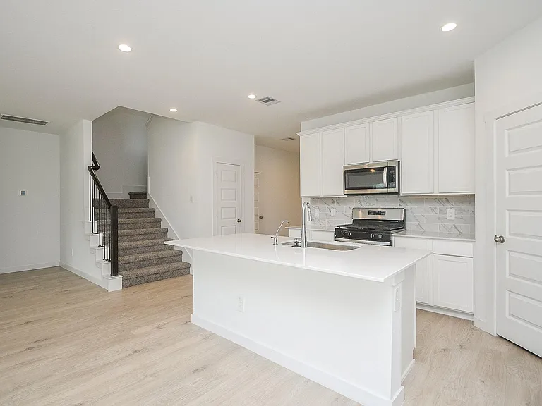 30030 Gallatin River Ln — Photo 10