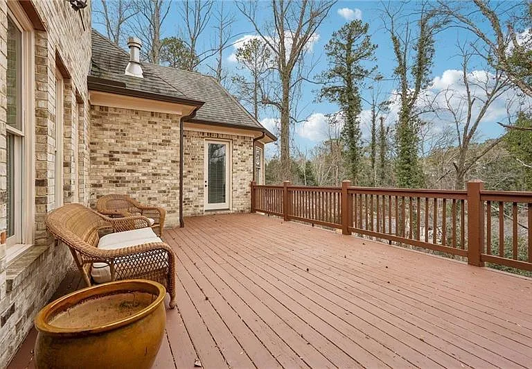 343 Summer Garden Dr — Photo 73