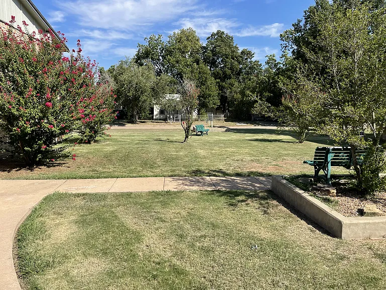 Amber Apartments — Photo 8
