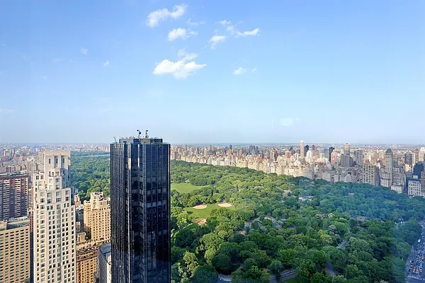 Sold by Corcoran | media 21