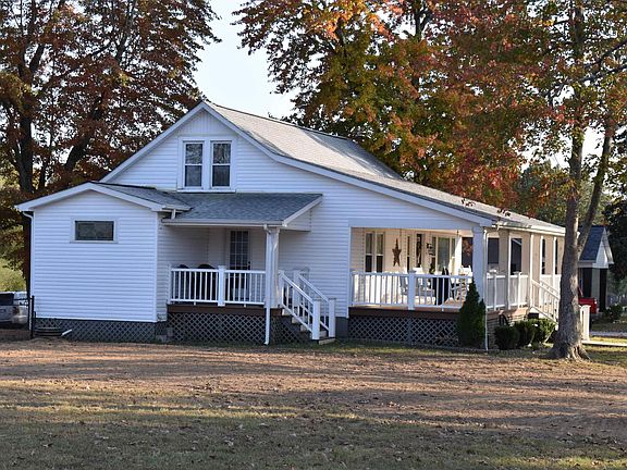 3rd image of 1198 Mount Moriah Rd